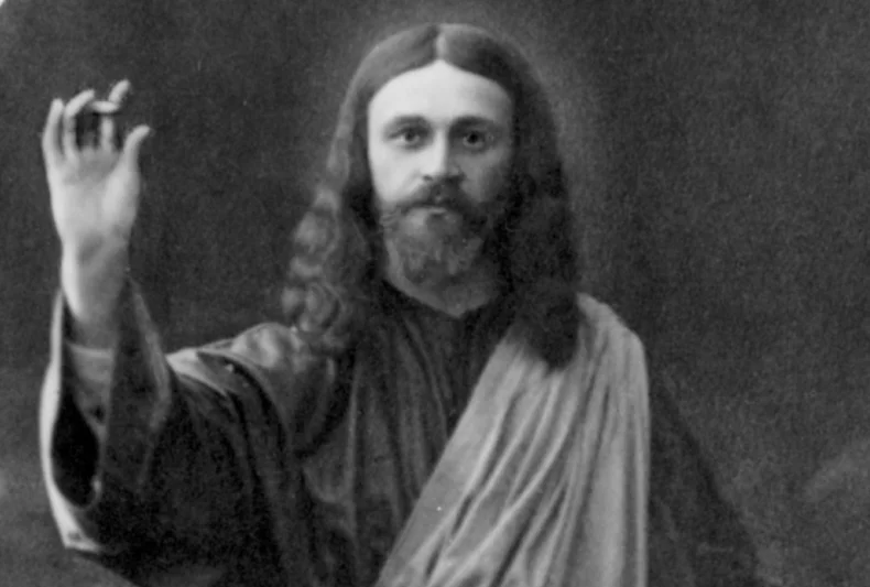 Auf dem Bild ist der Christusdarsteller des Jahres 1922 zu sehen